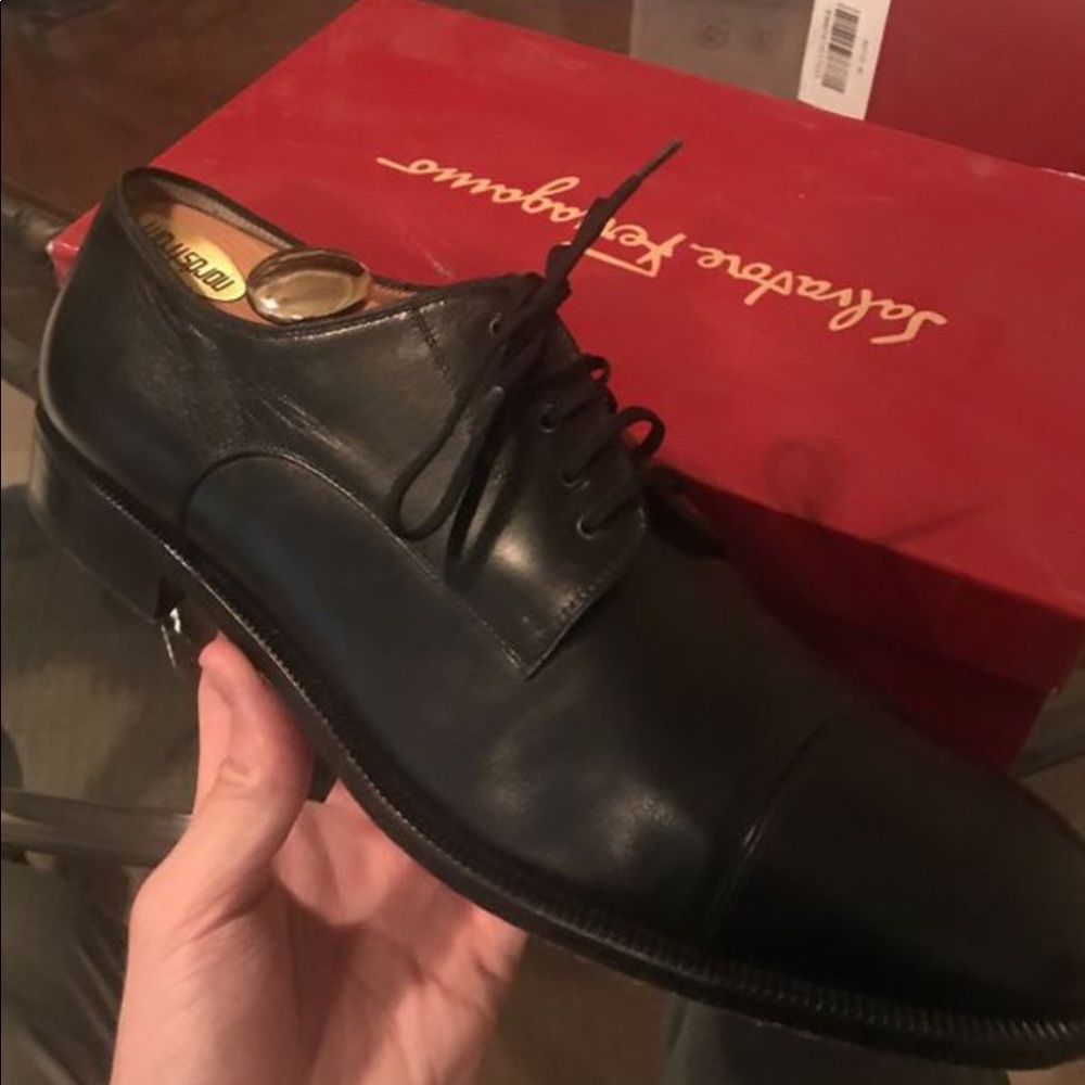 Salvatore Ferragamo mens dress shoe size 11